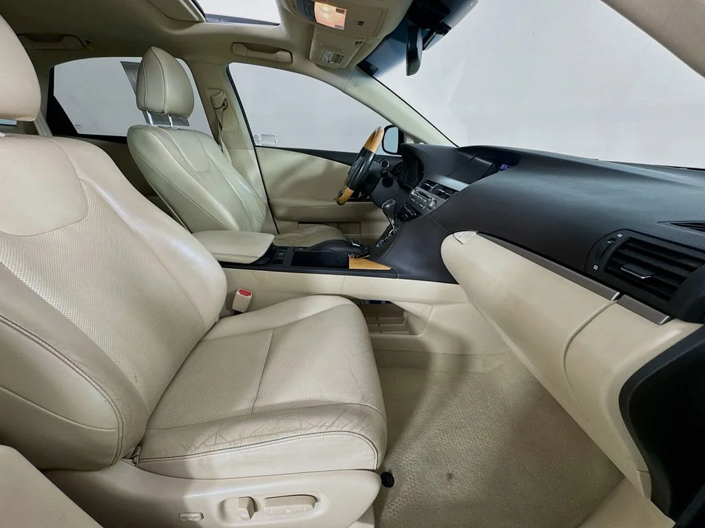 Used 2015 Black Lexus 450h image 37