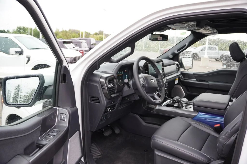 New 2026 Star White Metallic Tri-Coat Ford Lariat image 11