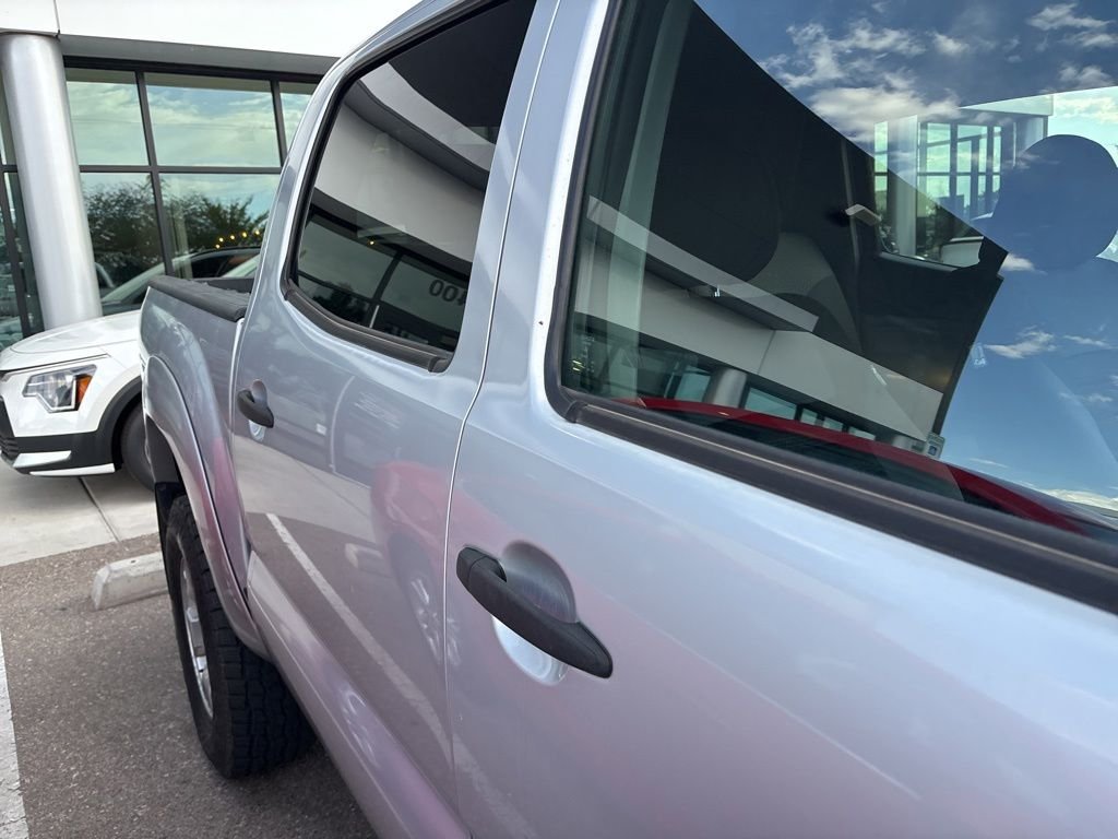 Used 2013 Silver Toyota Base image 12