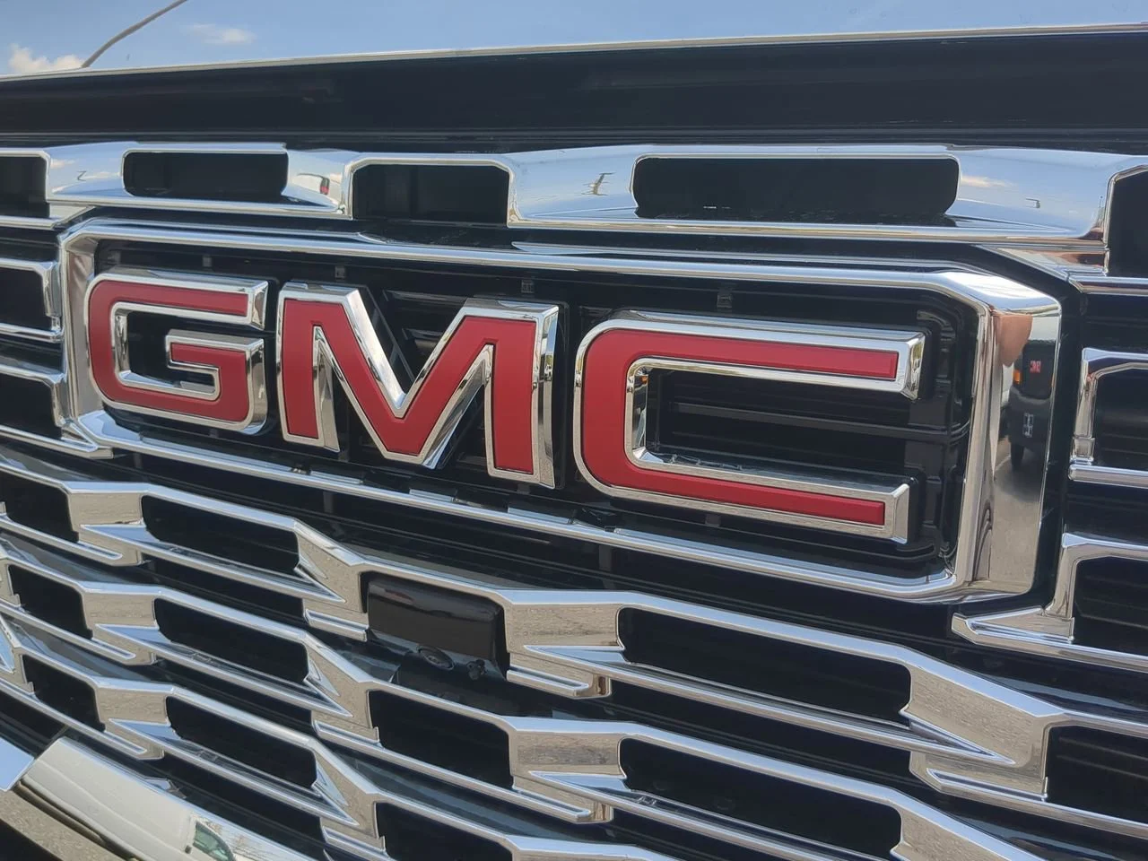 New 2026 Titanium Rush Metallic GMC Denali image 32
