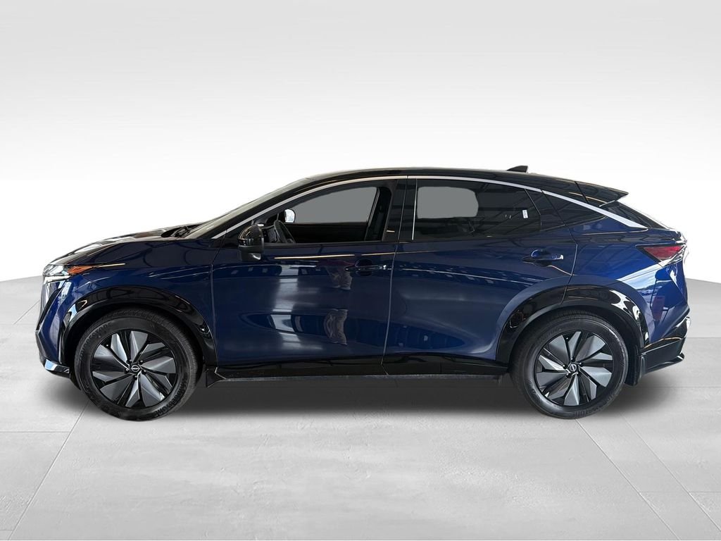 Used 2025 Blue Nissan ENGAGE image 2