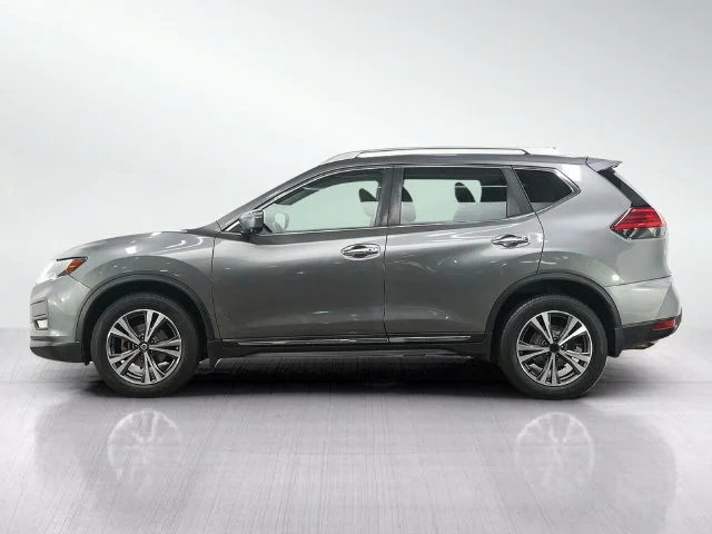 Used 2017 Nissan Rogue SL with VIN JN8AT2MV0HW001403 for sale in Eden Prairie, Minnesota