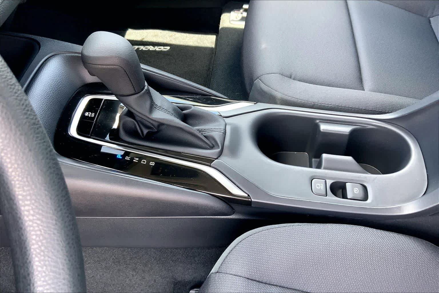 New 2026 Ice Cap Toyota LE image 7