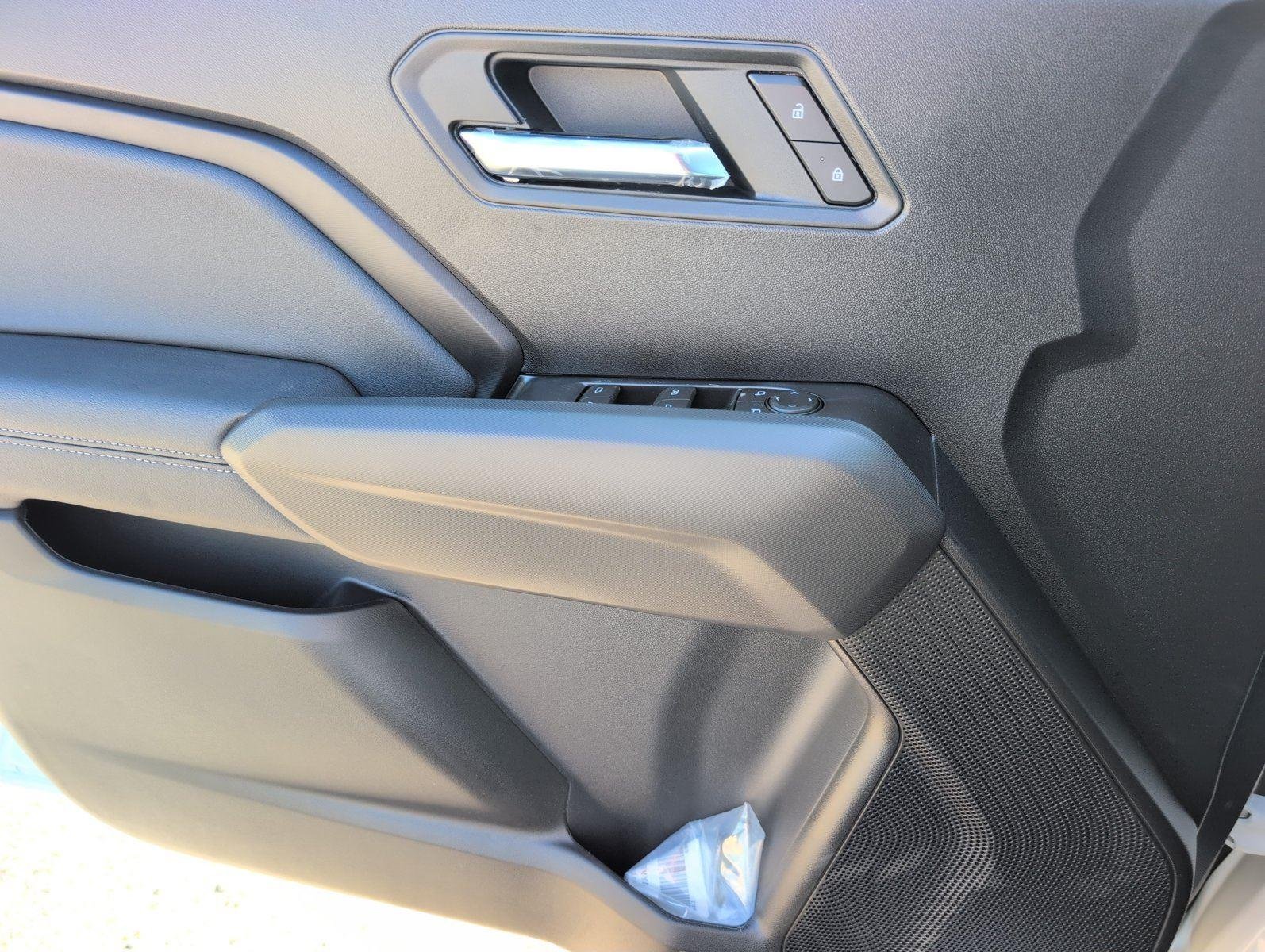 New 2026 Summit White Chevrolet LT image 19