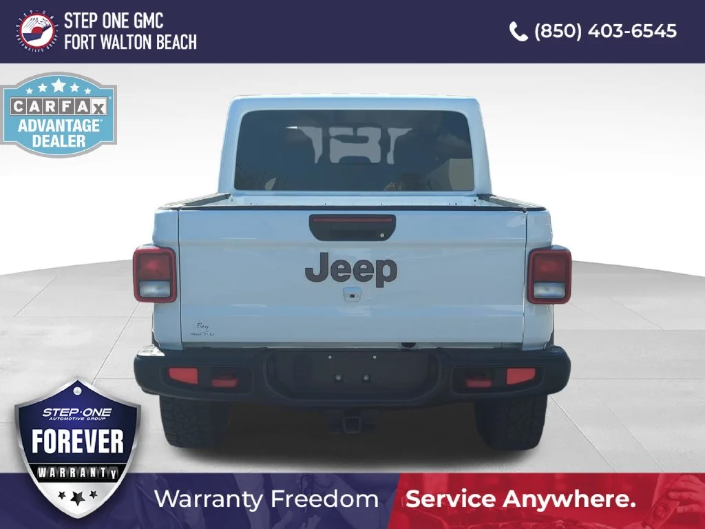 Used 2023 White Jeep Rubicon image 5