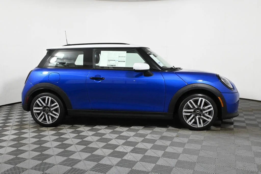 Certified Used 2025 Blue MINI  image 8