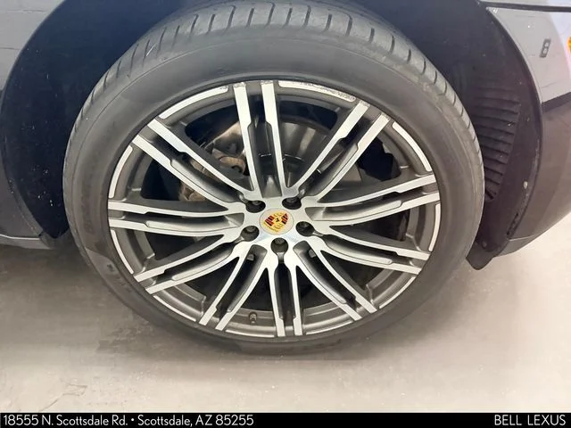 Used 2016  Porsche S image 10