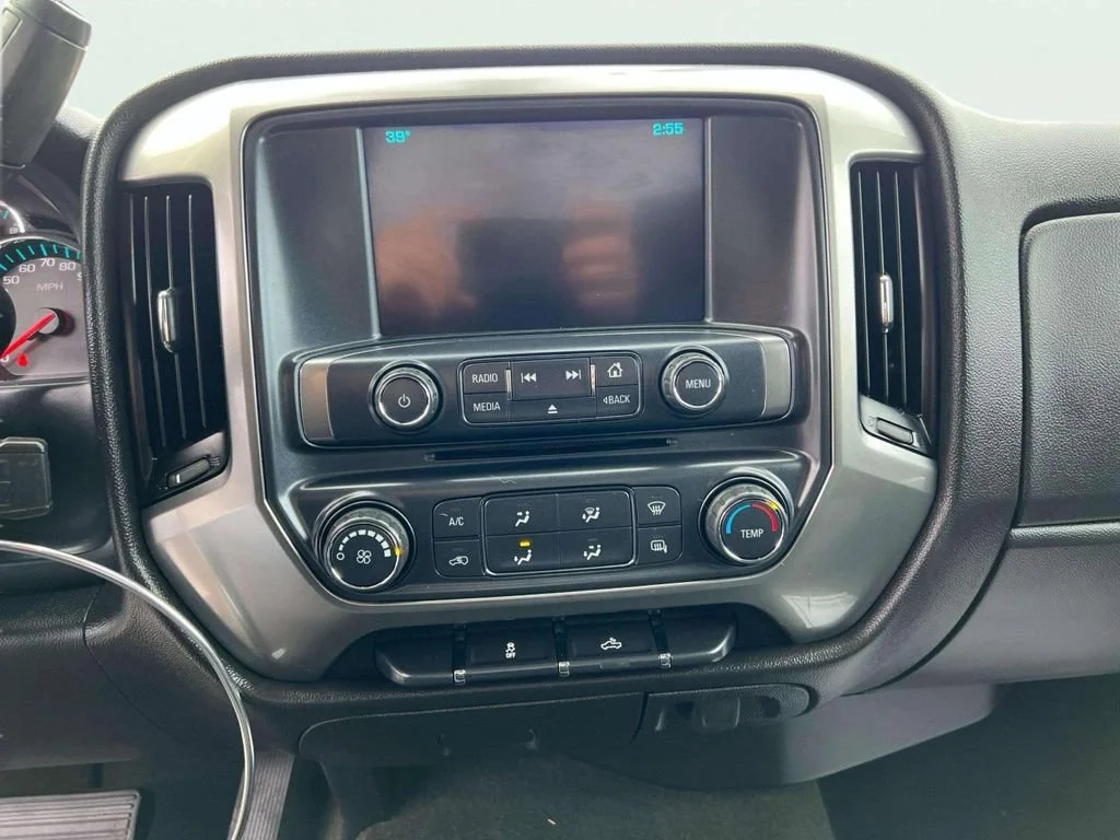 Certified Used 2018 SUMMIT WHITE Chevrolet LT image 11