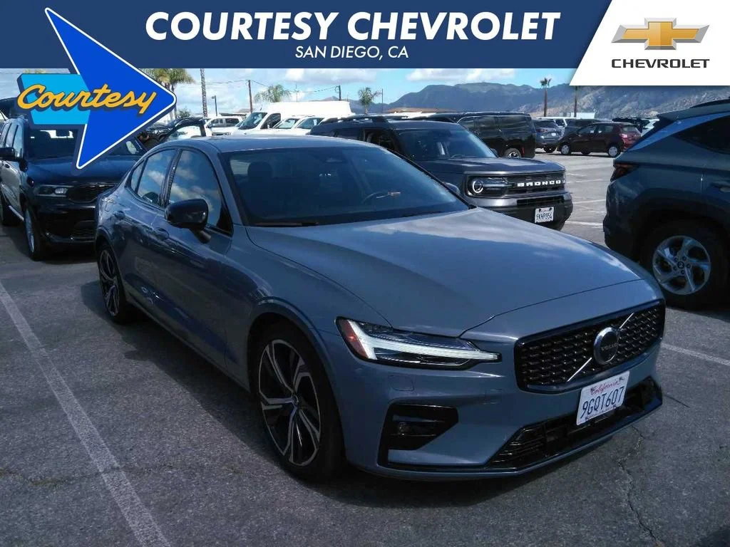 2024 Volvo S60's photo