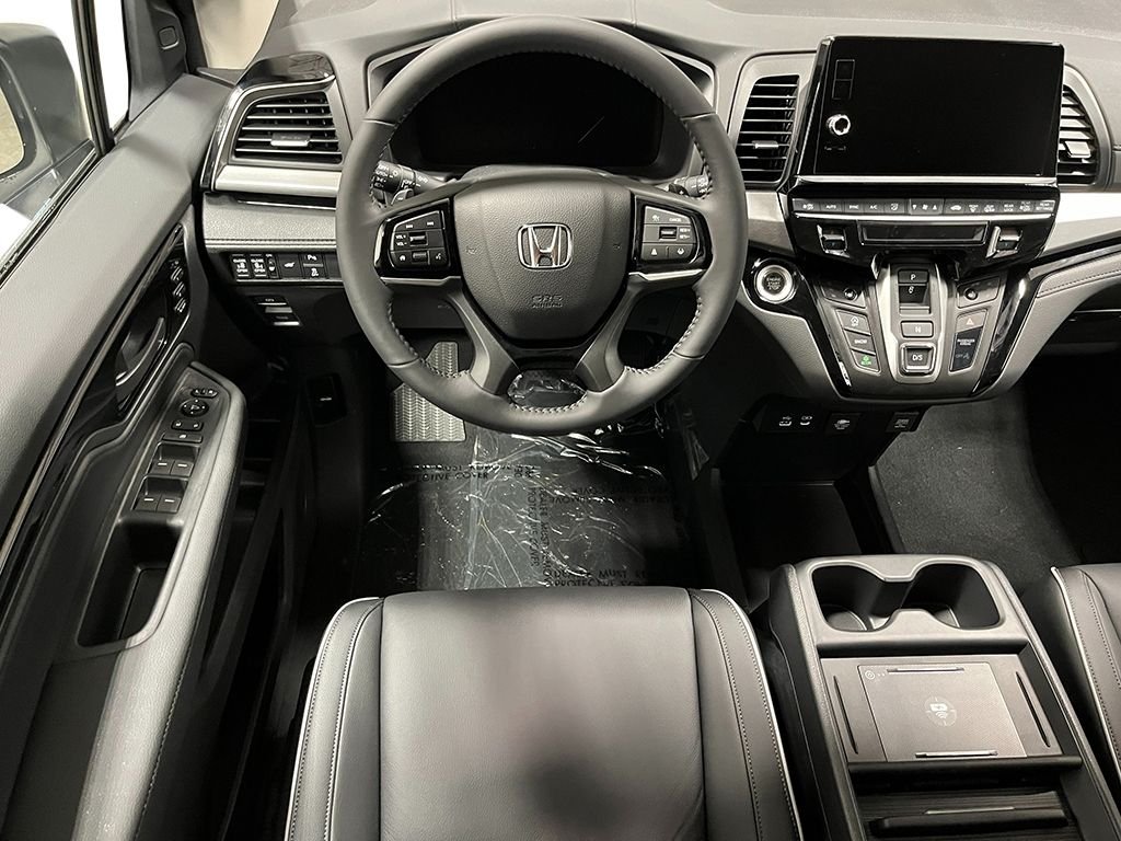 New 2026 Modern Steel Metallic Honda Touring image 15