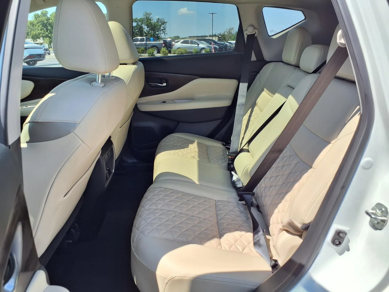 Used 2024 Pearl White Tricoat Nissan Platinum image 20