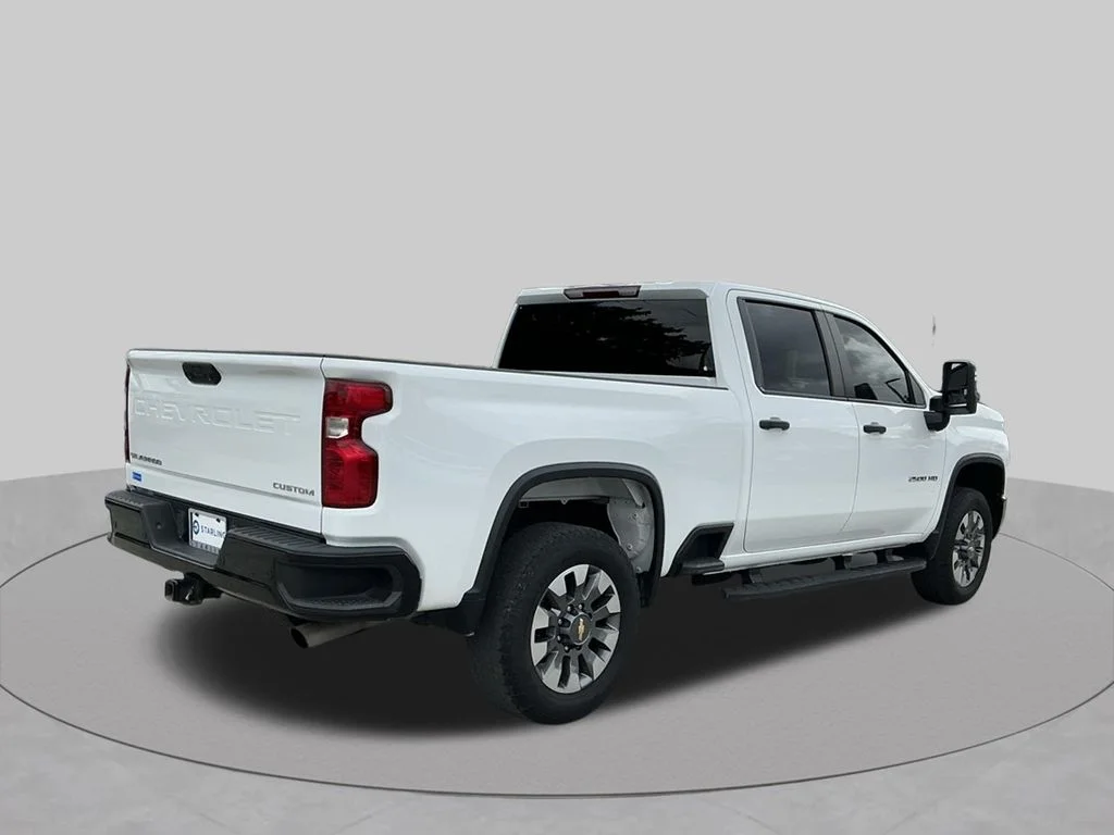 Used 2024 White Chevrolet Custom image 12