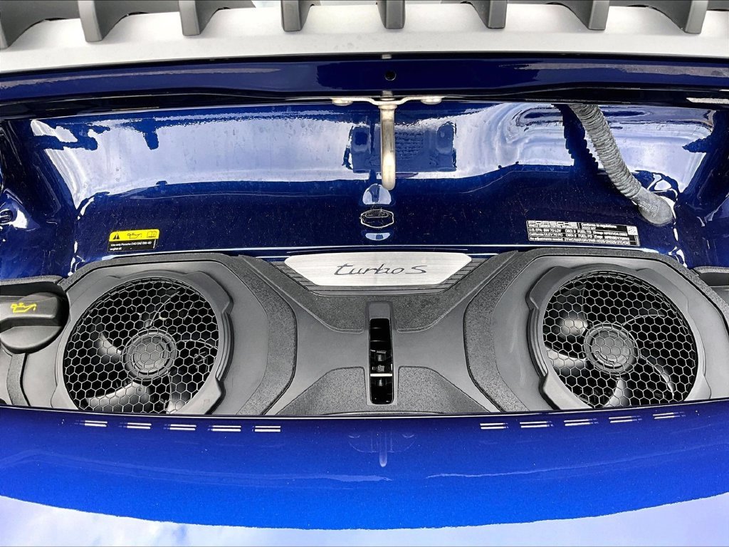 Used 2022  Porsche Turbo image 24