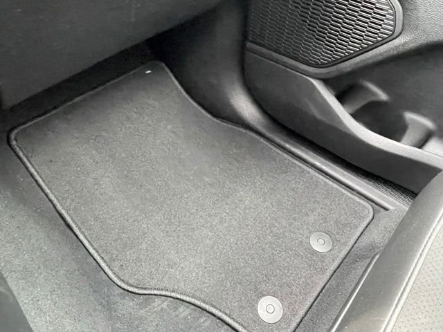 Used 2024 White Jeep Altitude image 19