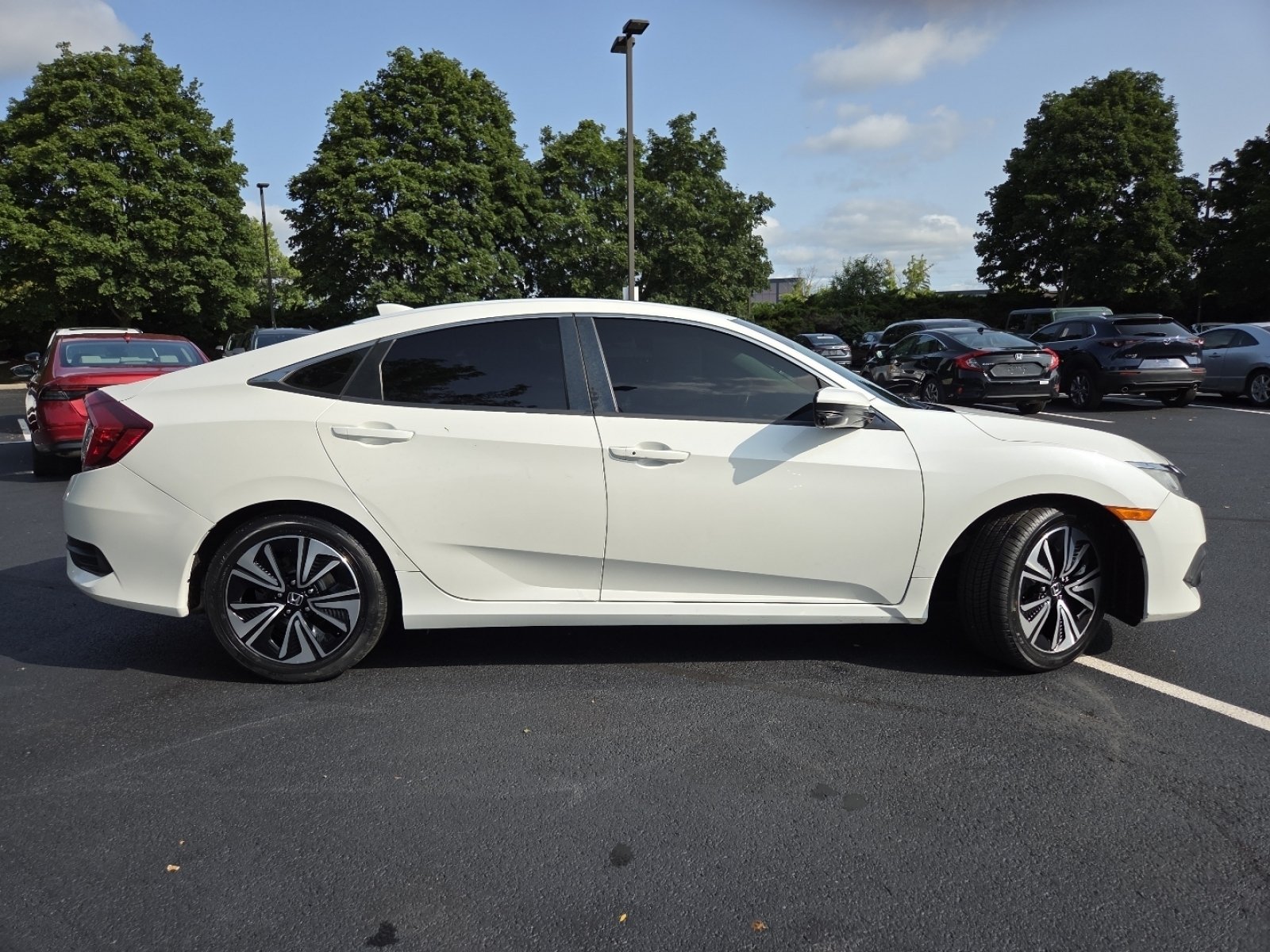 2017 Honda Civic EX-L - Photo 23