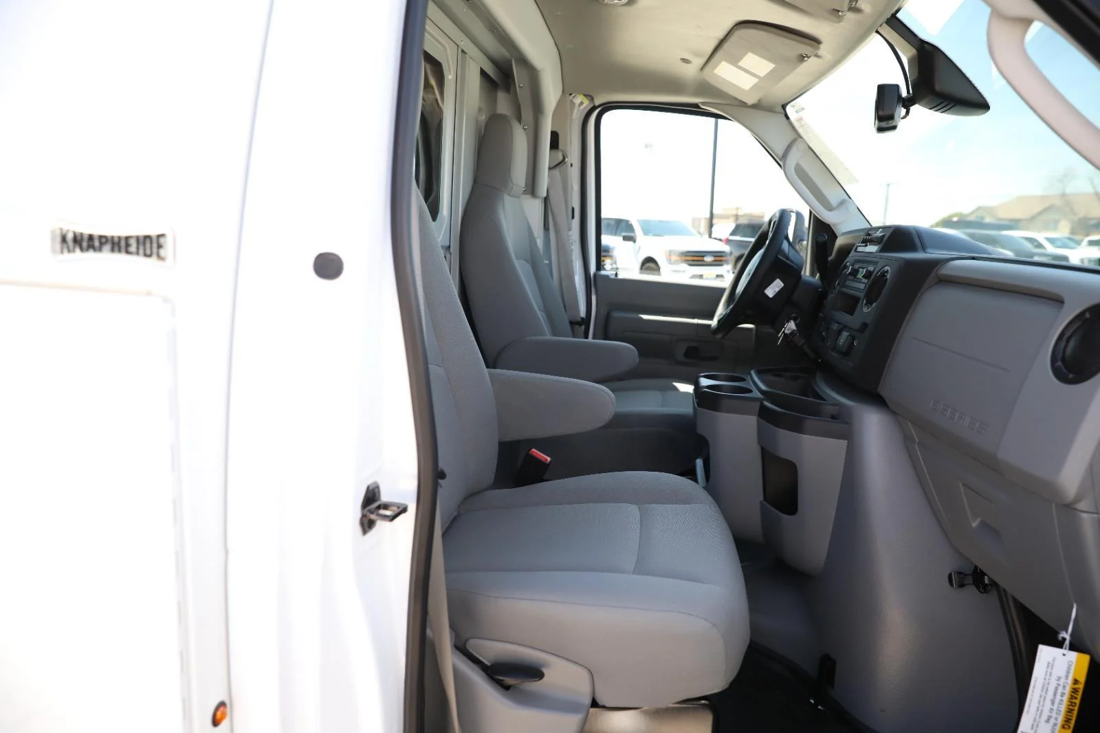 New 2026 Oxford White Ford E-350 SRW image 23