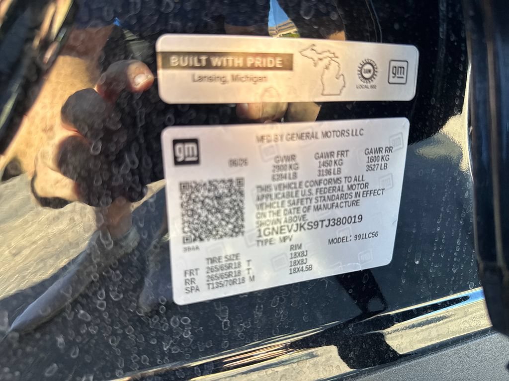 New 2026 Mosaic Black Metallic Chevrolet Z71 image 28