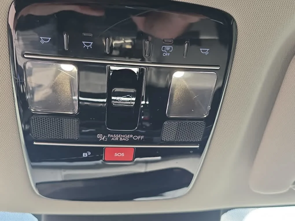 Used 2024 Rockwood Green Hyundai XRT image 25