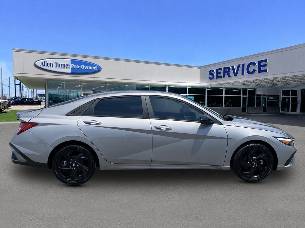 Used 2026 Fluid Metal Hyundai SEL Sport image 8