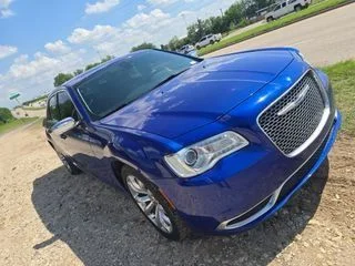 2019 Chrysler 300 Touring