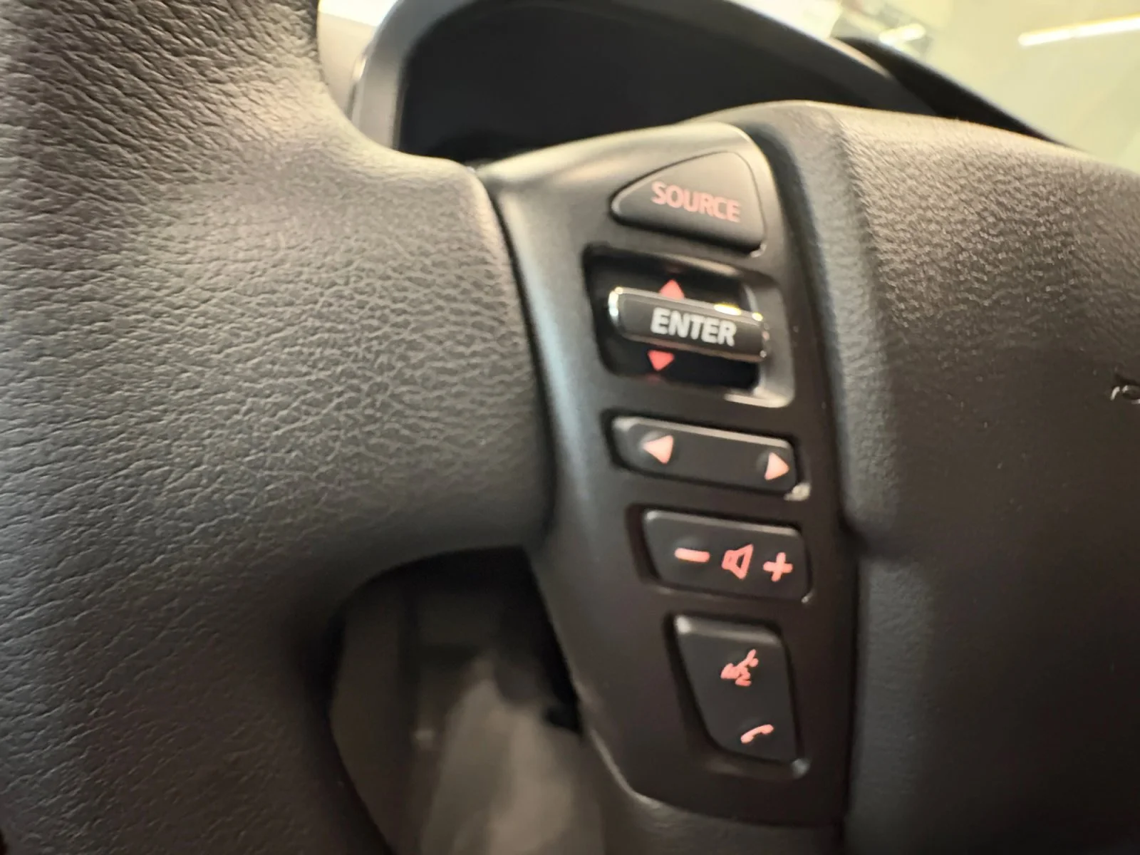 2026 Nissan Frontier SV - Photo 18