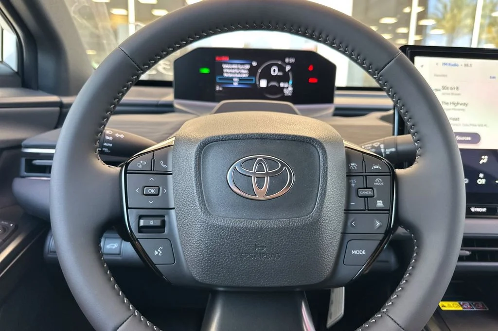New 2026 Wind Chill Pearl Toyota SE image 23