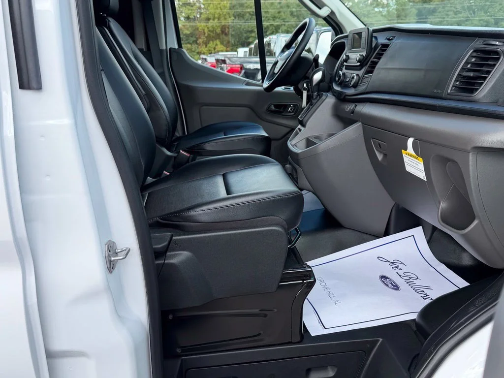 2025 Ford Transit Van Base - Photo 8