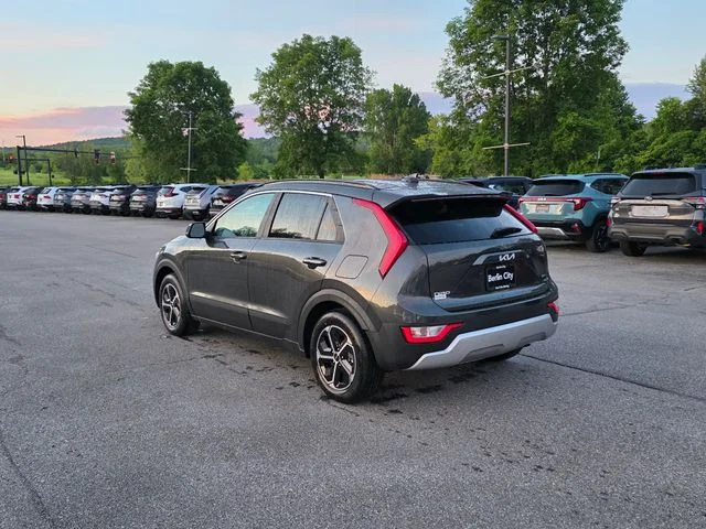 New 2026 Interstellar Gray Kia LX image 5