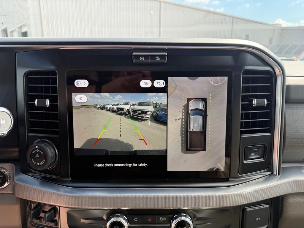 New 2026 Star White Metallic Tri-Coat Ford F-250® Platinum® image 32