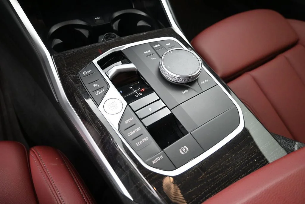 2023 BMW 3 Series 330i - Photo 13