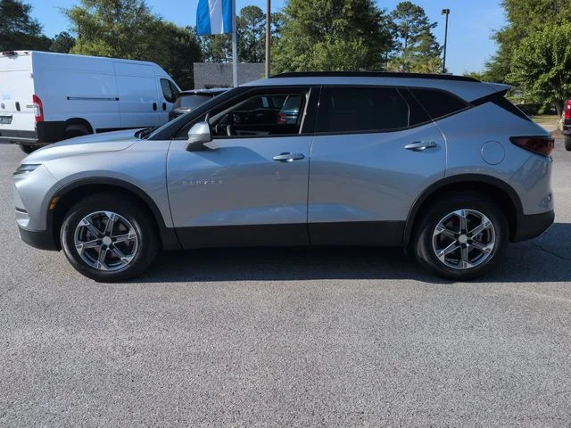 Used 2023 Gray Chevrolet LT image 6