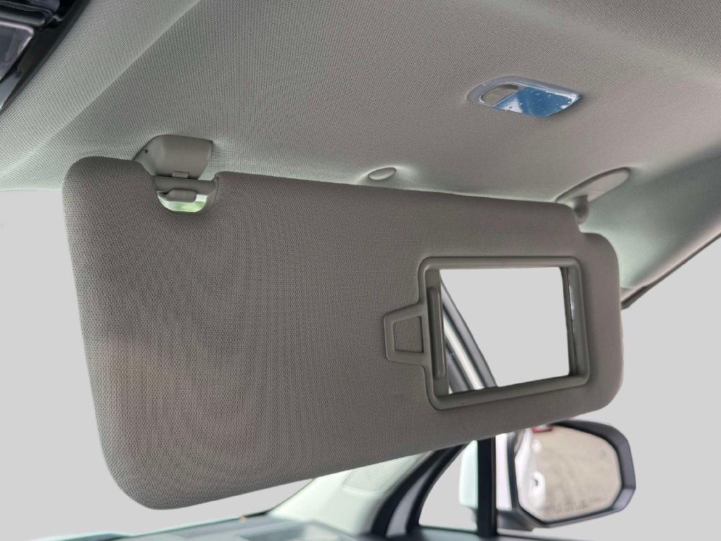 Used 2026 White Hyundai SEL image 30