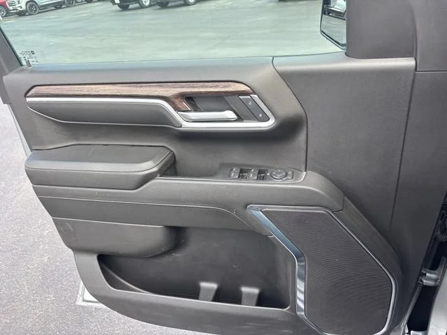 Used 2024 Sterling Metallic GMC Elevation image 21