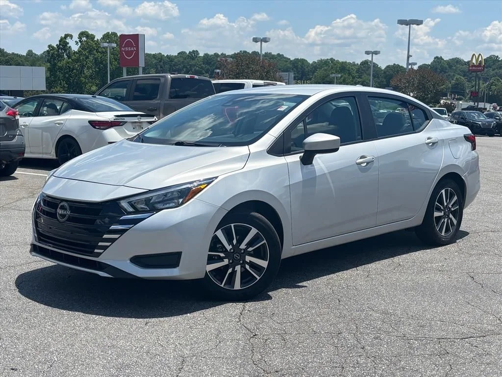 Used 2025 Silver Nissan 1.6 SV image 2
