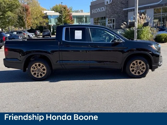 Used 2023 Black Honda RTL image 3