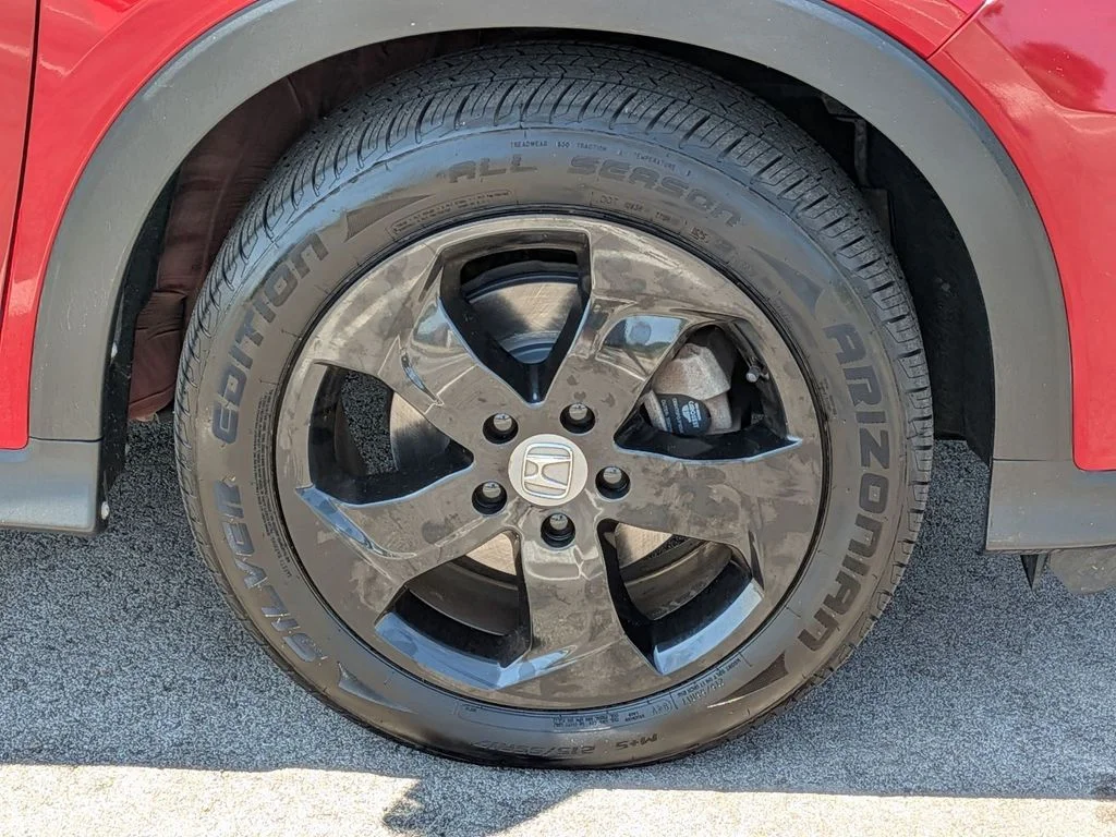Used 2016  Honda LX image 9
