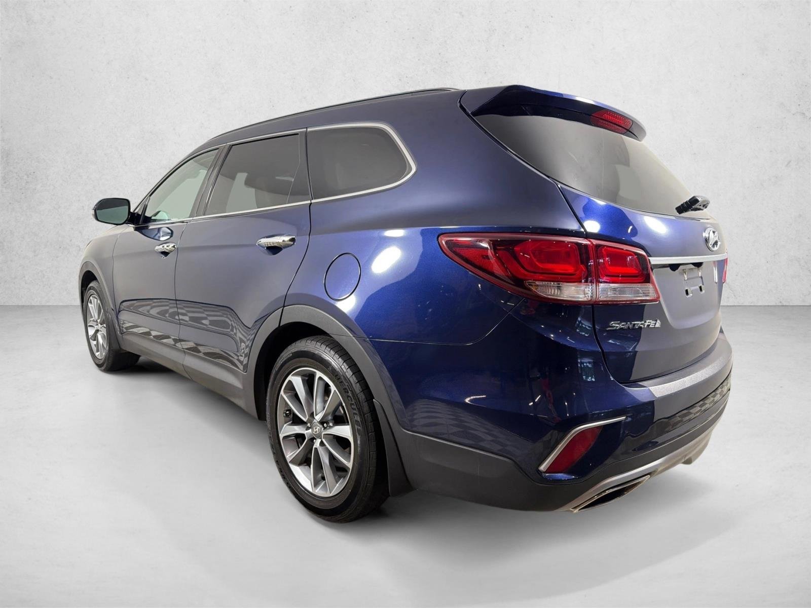 Used 2017 Storm Blue Hyundai SE image 5