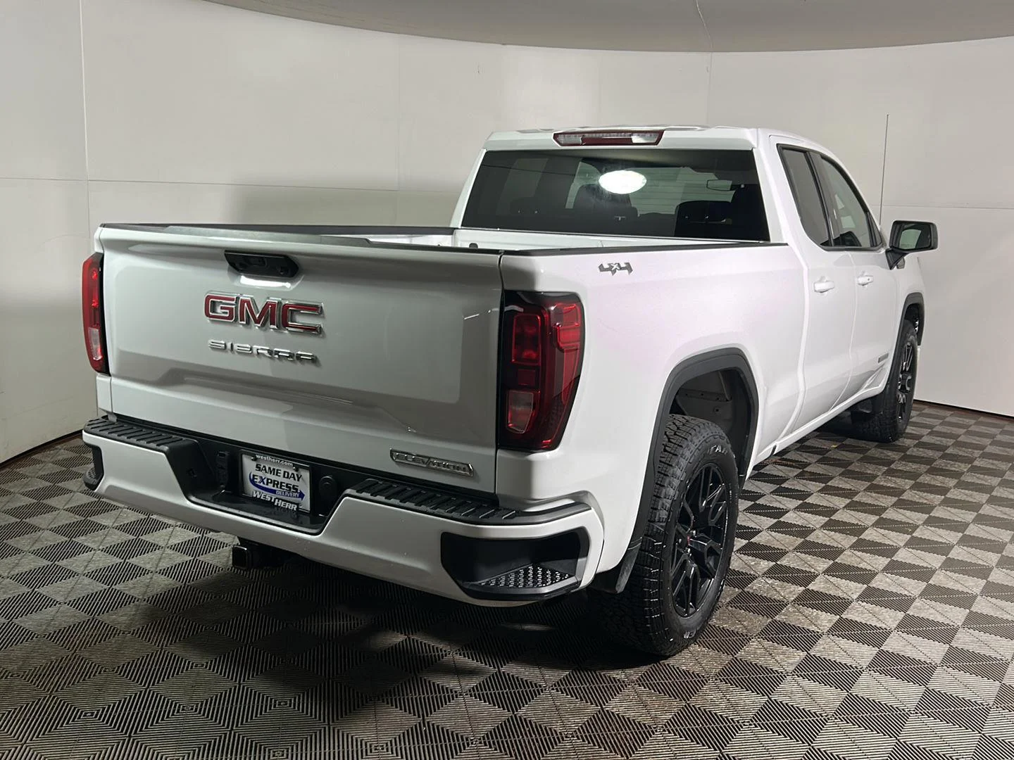 Used 2024 Summit White GMC Elevation image 4
