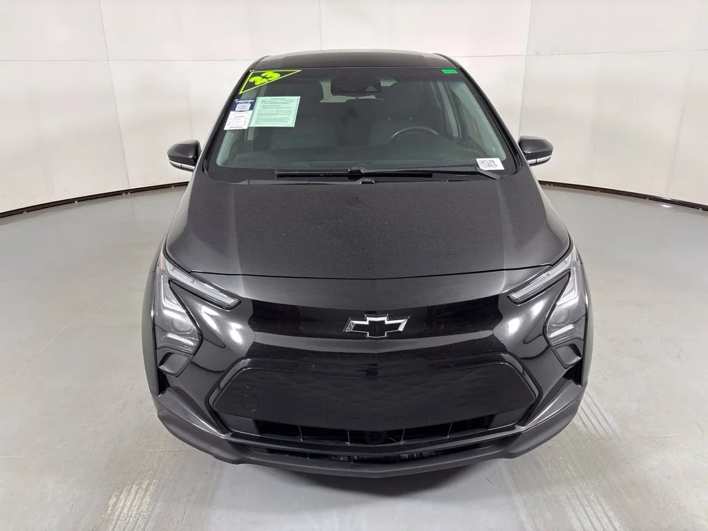 Used 2023 Black Chevrolet 1LT image 3