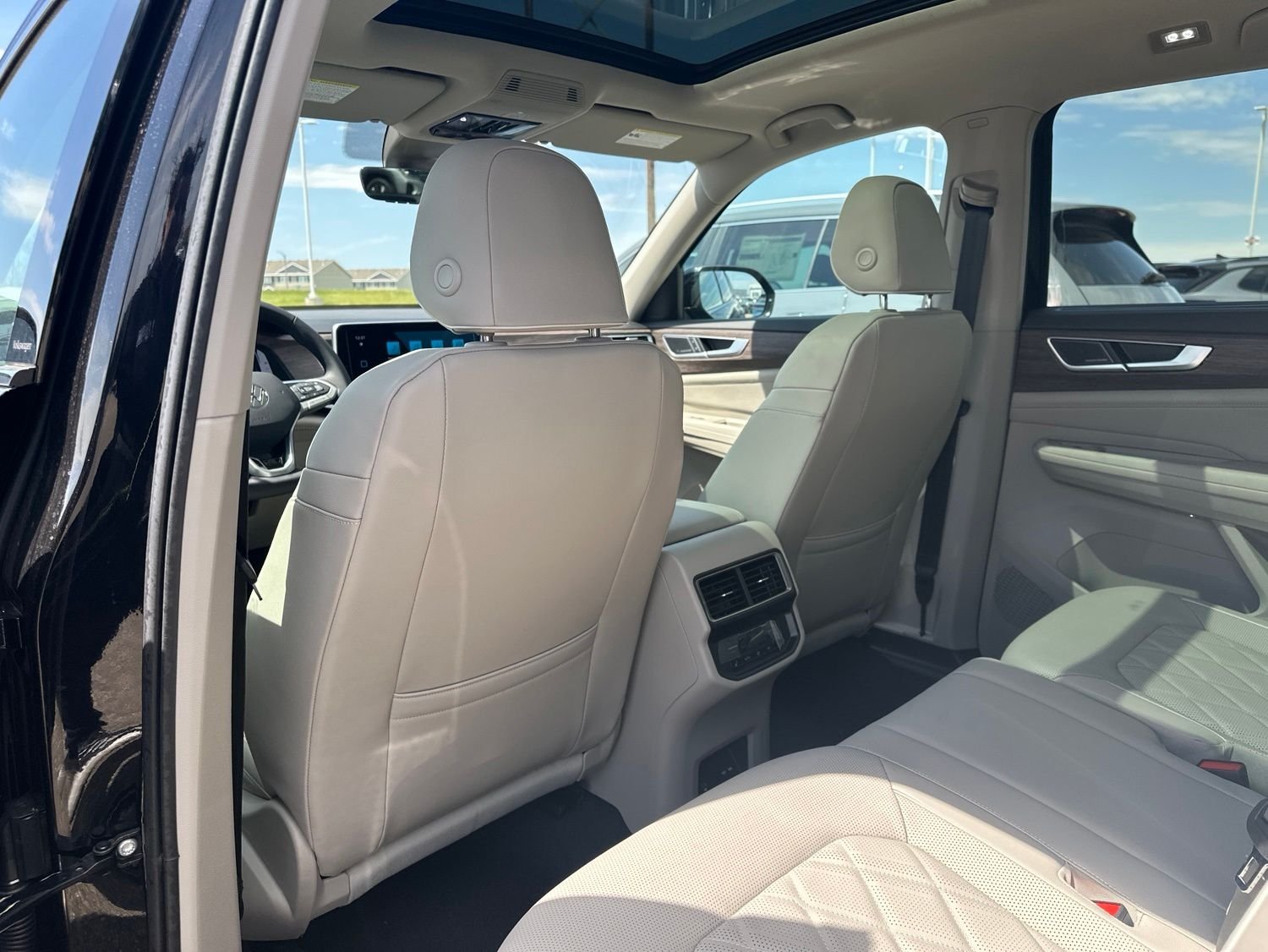 New 2026 Black Volkswagen 2.0T SEL Premium R-Line image 19