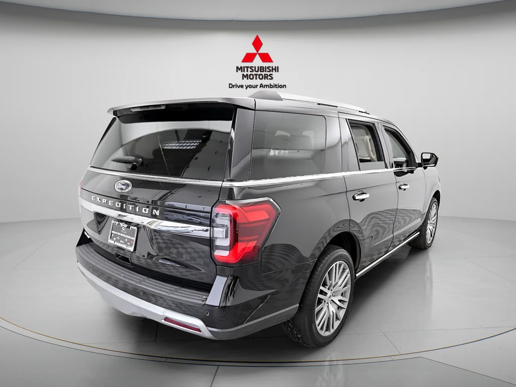 Used 2023 Black Metallic Ford Limited image 5