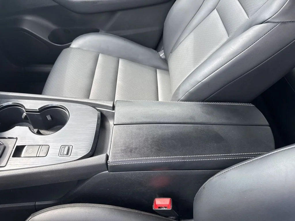 Used 2023 Gray Nissan SV image 39
