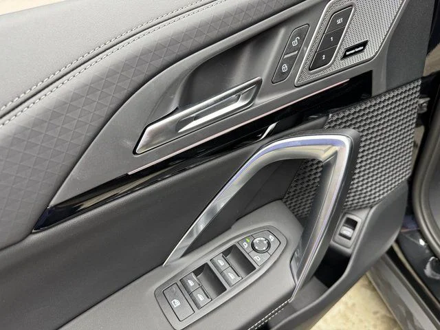 Used 2026 Black BMW xDrive28i image 11