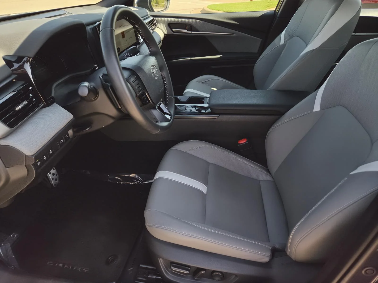 Used 2025 Gray Toyota SE (Natl) image 24