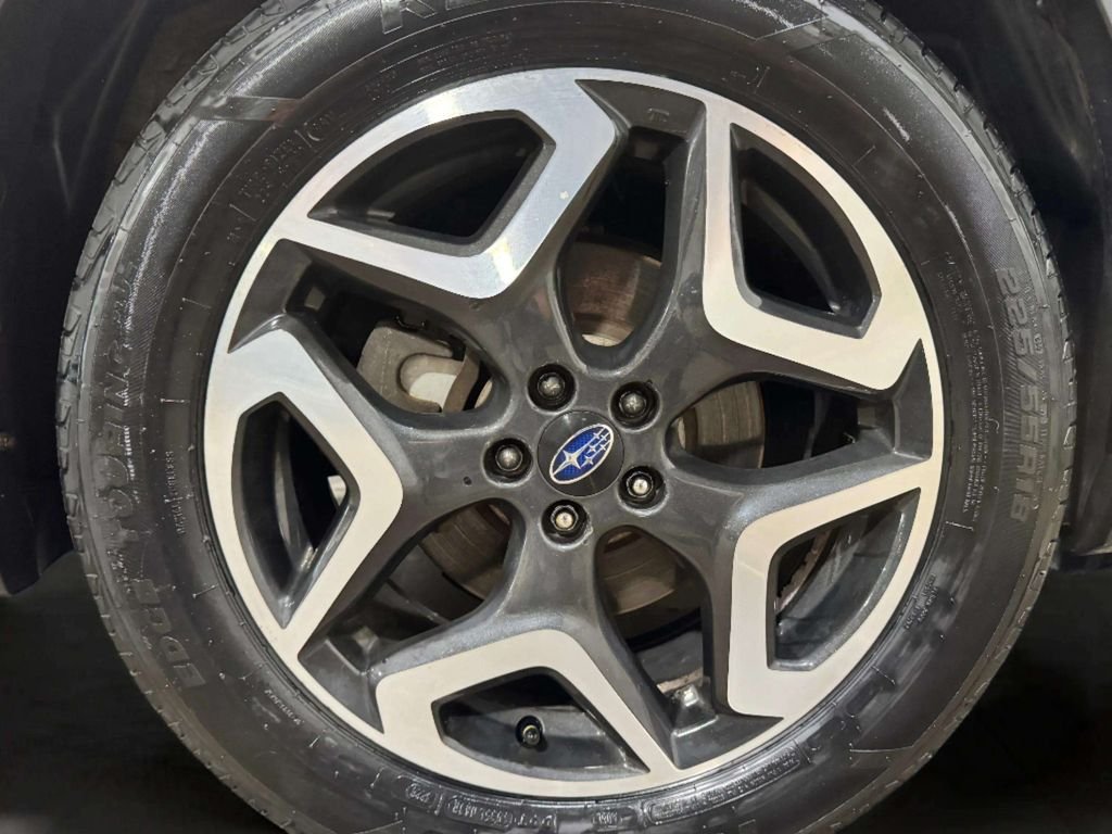 Used 2019 Black Subaru 2.0i Limited image 28