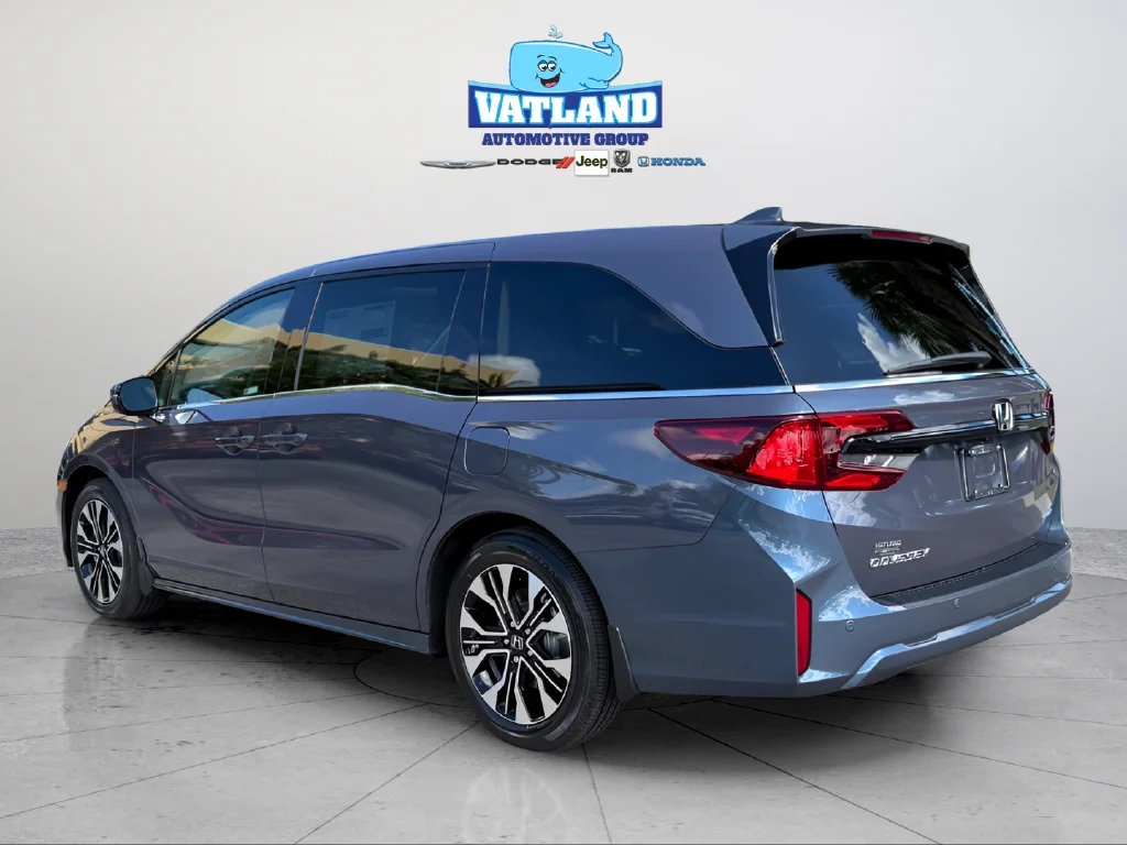 New 2027 Smoke Blue Pearl Honda Elite image 3