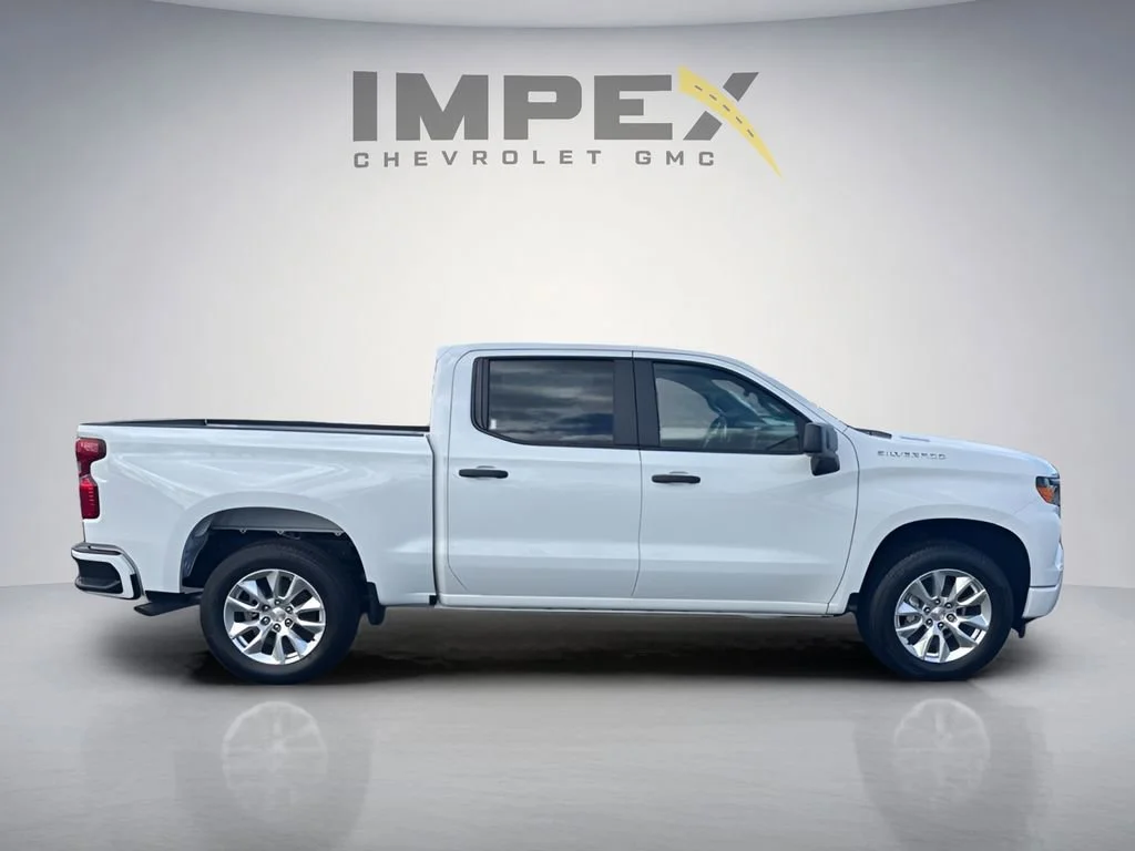 Used 2026 Summit White Chevrolet Custom image 6