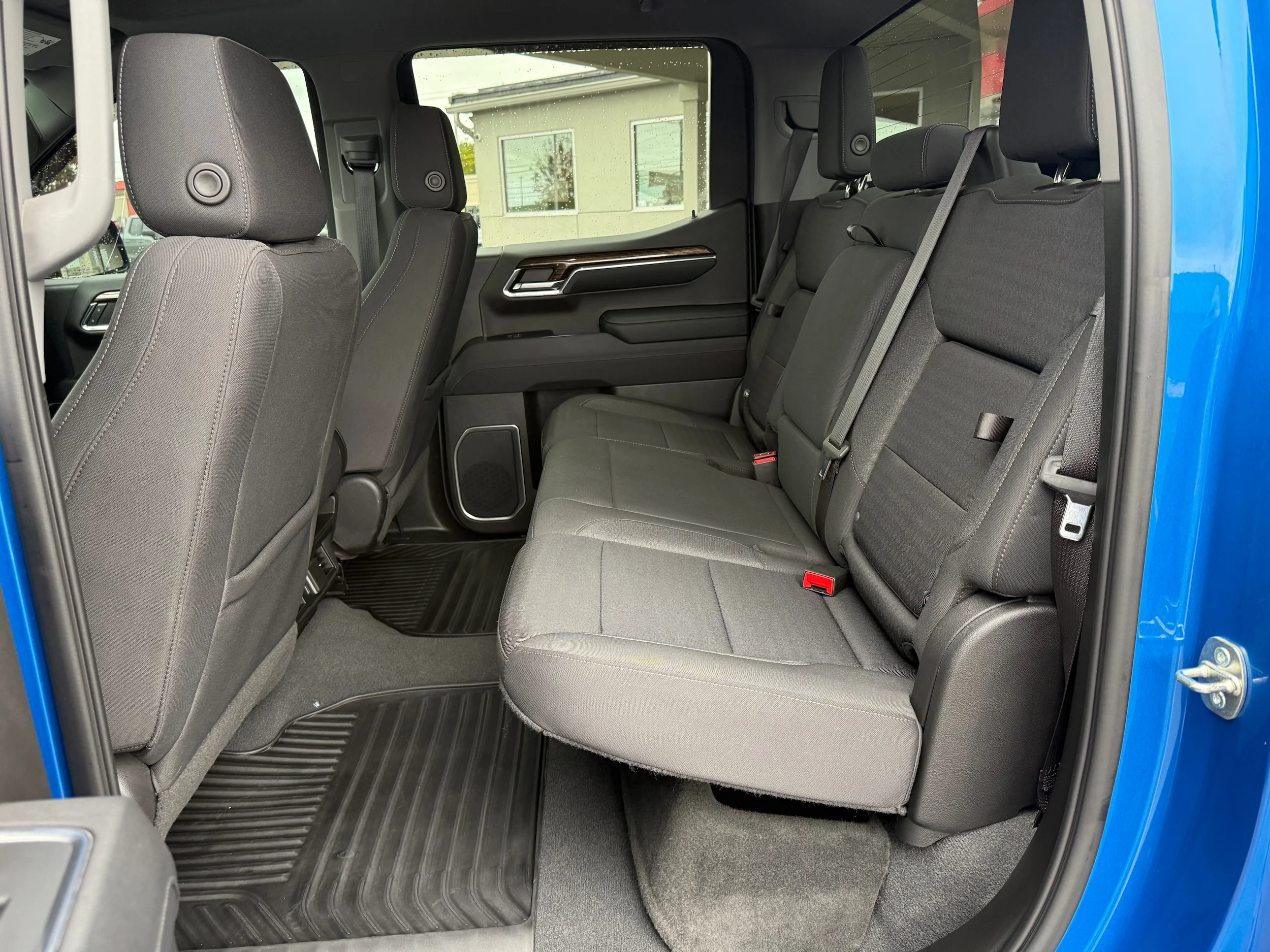Used 2023 Dynamic Blue Metallic GMC Elevation image 21