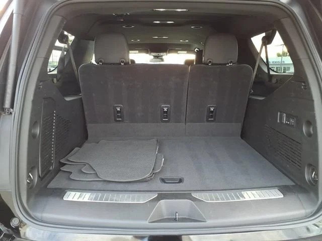 Used 2025 Onyx Black GMC Denali image 12
