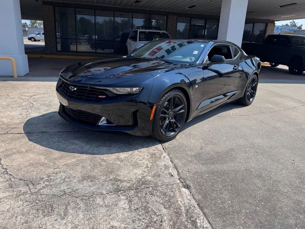 Used 2019 Black Chevrolet 1LT image 9